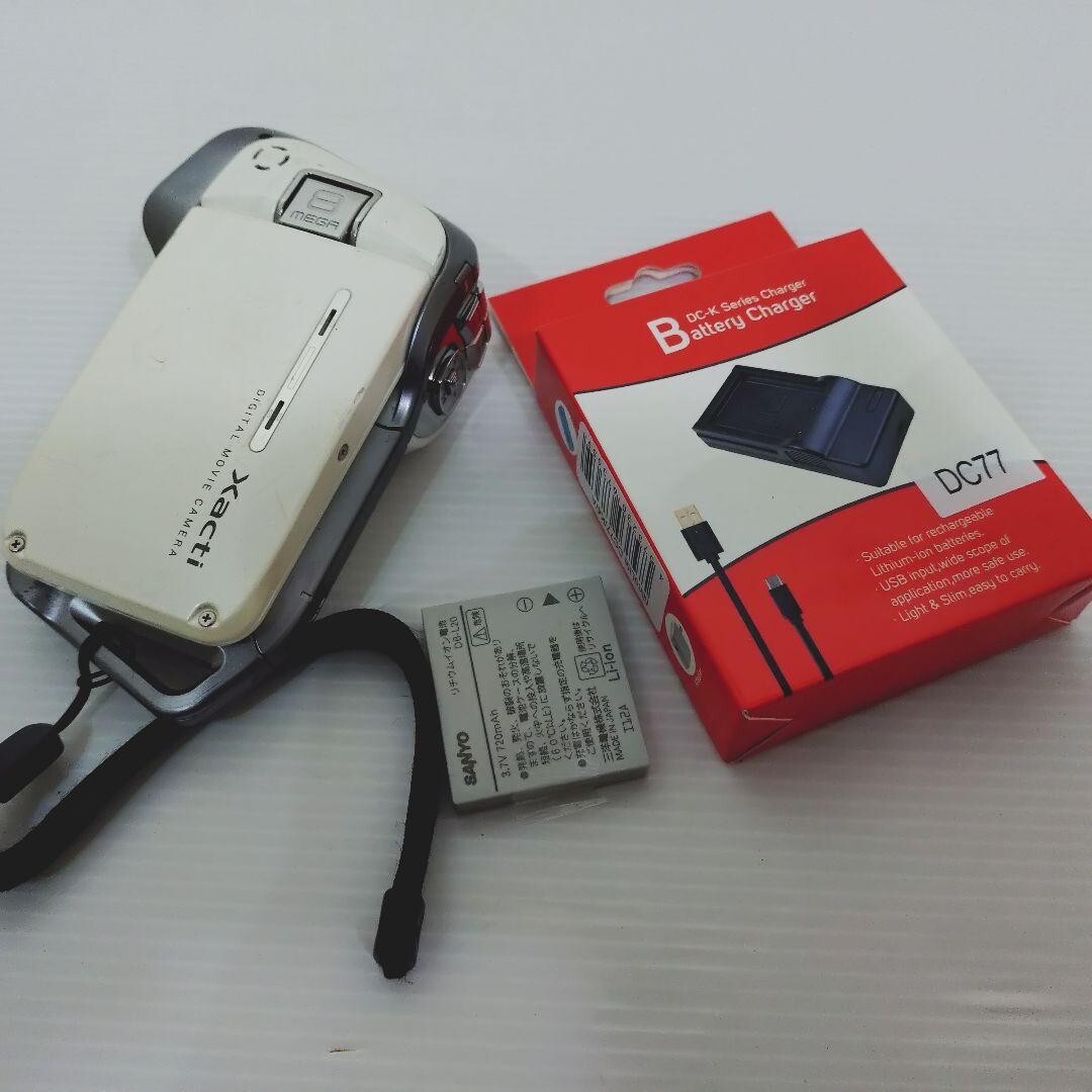 SANYO　Xacti　DMX-CA8 SANYO Waterproof Digital Movie Camera Xacti DMX-CA8 White 8