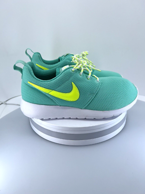 nike roshe run green