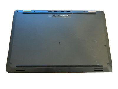 Black Dell P55F001 15.6