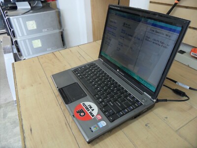 Gateway W340UI Laptop For Parts Posted Bios No Hard Drive Slightly Dim Screen
