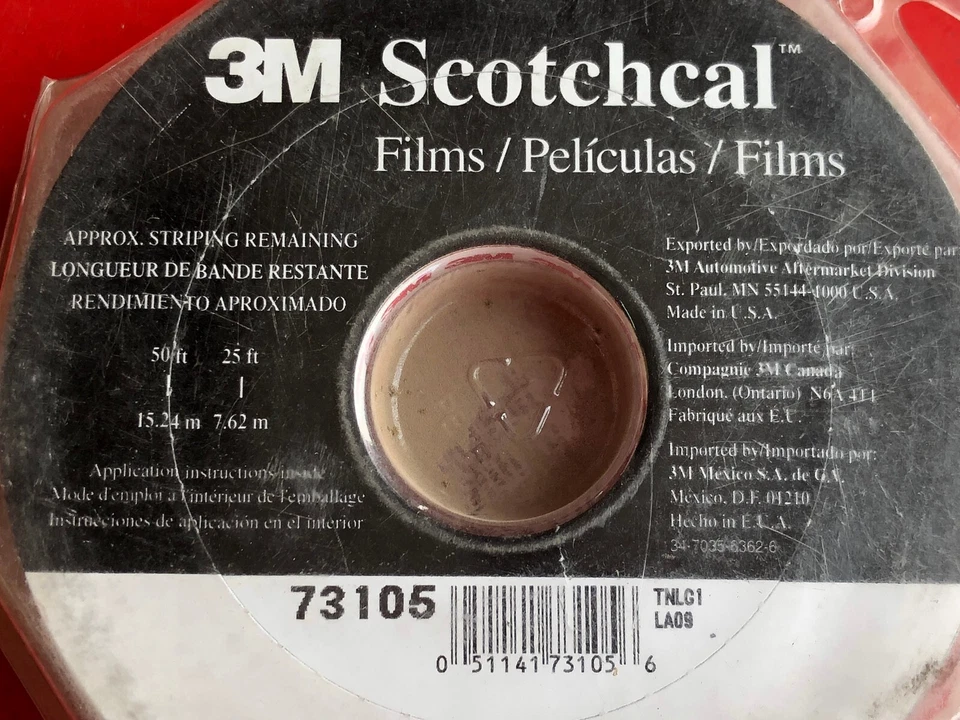 3M 73105 CINTA A RAYAS ESCOCESA PLATEADA METÁLICA DE UN SOLO PASADOR 2" DE ANCHO X 150' DE LARGO Foto 4 de 4