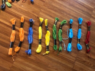 10 x Stickgarn IRIS Farbverlauf  2 grün 3 blau 2 gelb 2 orange 1 rot
