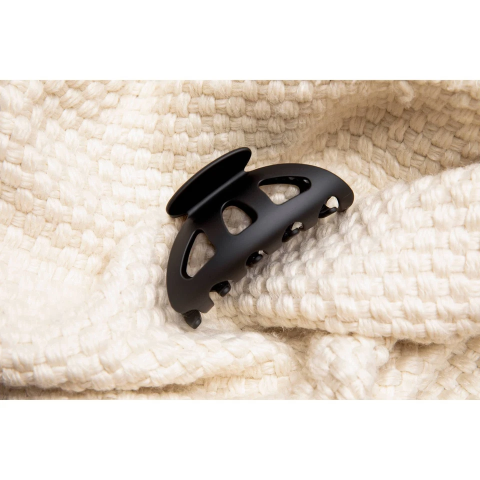 Scunci Extra Large No-Slip Grip Hidden Hinge Jaw Clip, Black, 1-Piece - Image 4 of 4