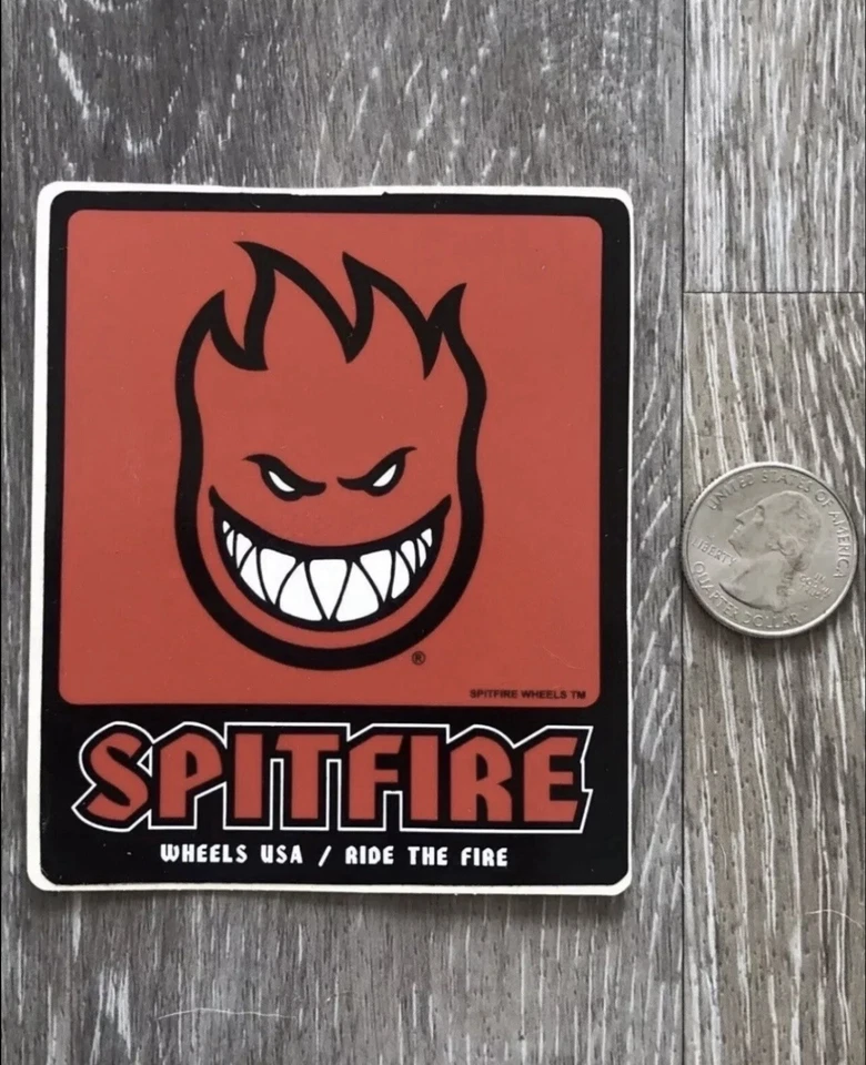 NEW DVS SHOES GOLF SURF SNOW SUP  LONGBOARD SKATEBOARD SANDALS 10 FREE STICKER - Image 3 of 3