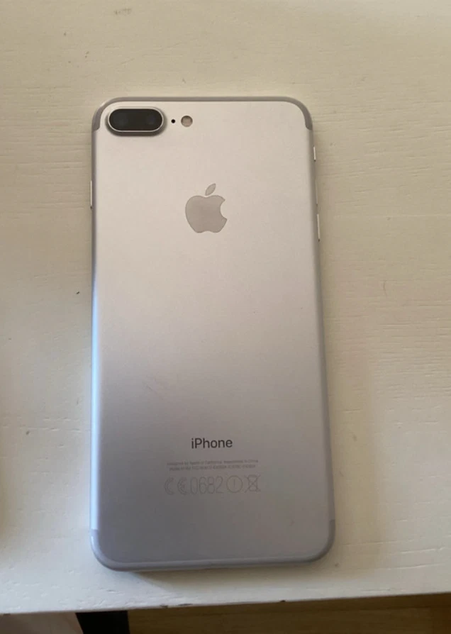 Apple iPhone 7 Plus - 128GB - Grigio Siderale - Come Nuovo - Immagine 2 di 3