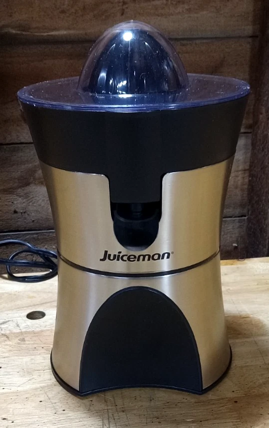 JuiceMan Electronic 40 watt Citrus Juicer, Model: JCJ-150S
