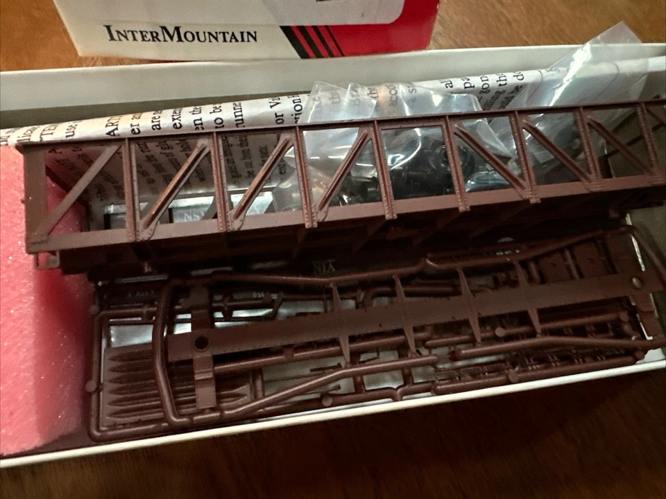Intermountain HO Kit 41608-06 USRA Drop Bottom Gondola Pennsylvania RR 351602 NY - Image 4 of 4