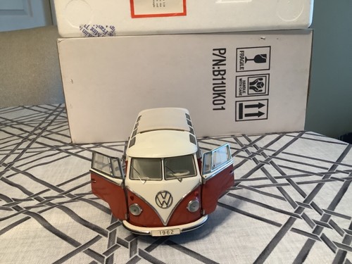 Franklin Mint Precision 1962 VOLKSWAGEN VW Microbus 1:24 - Picture 2 of 8