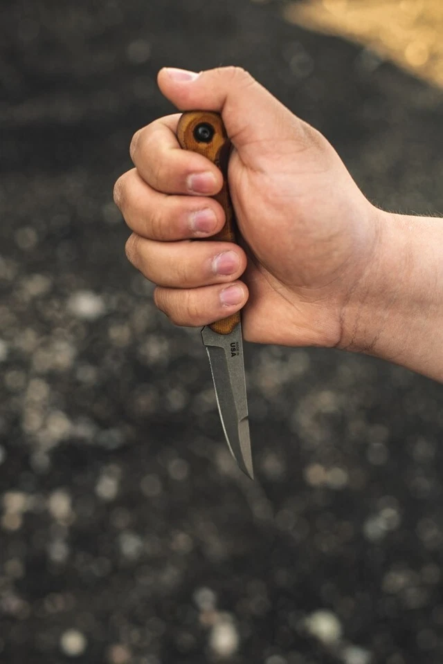 TOPS Cuchillo Fijo El Pionero 3.38" 1095 Hoja de Acero Lona Tostada Mango Micarta Foto 4 de 4