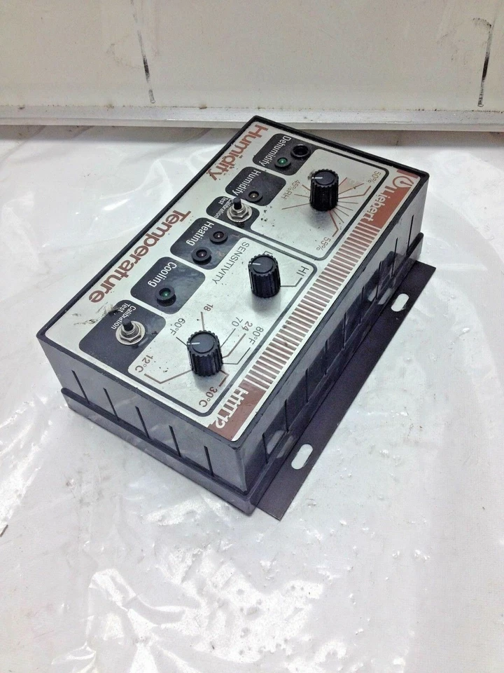 LIEBERT H11T12 HUMIDITY TEMPERATURE CONTROLLER - Image 2 of 4