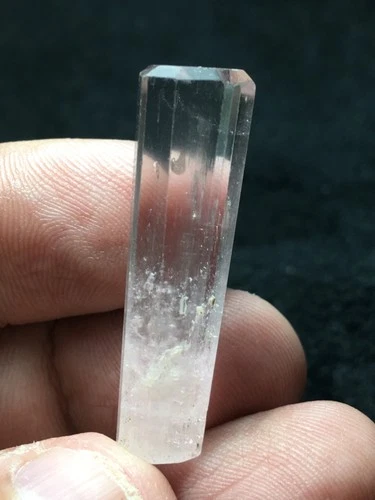 25 Crs AMAZING NATURAL Polished Kunzite Crystal From Afghanistan(z108)