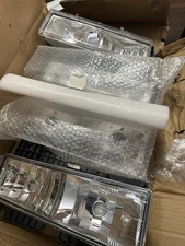 -AUTO Headlight + Parking Light Set A06-M-HL-032-CC Chevy GMC 88-00 C/K Truck