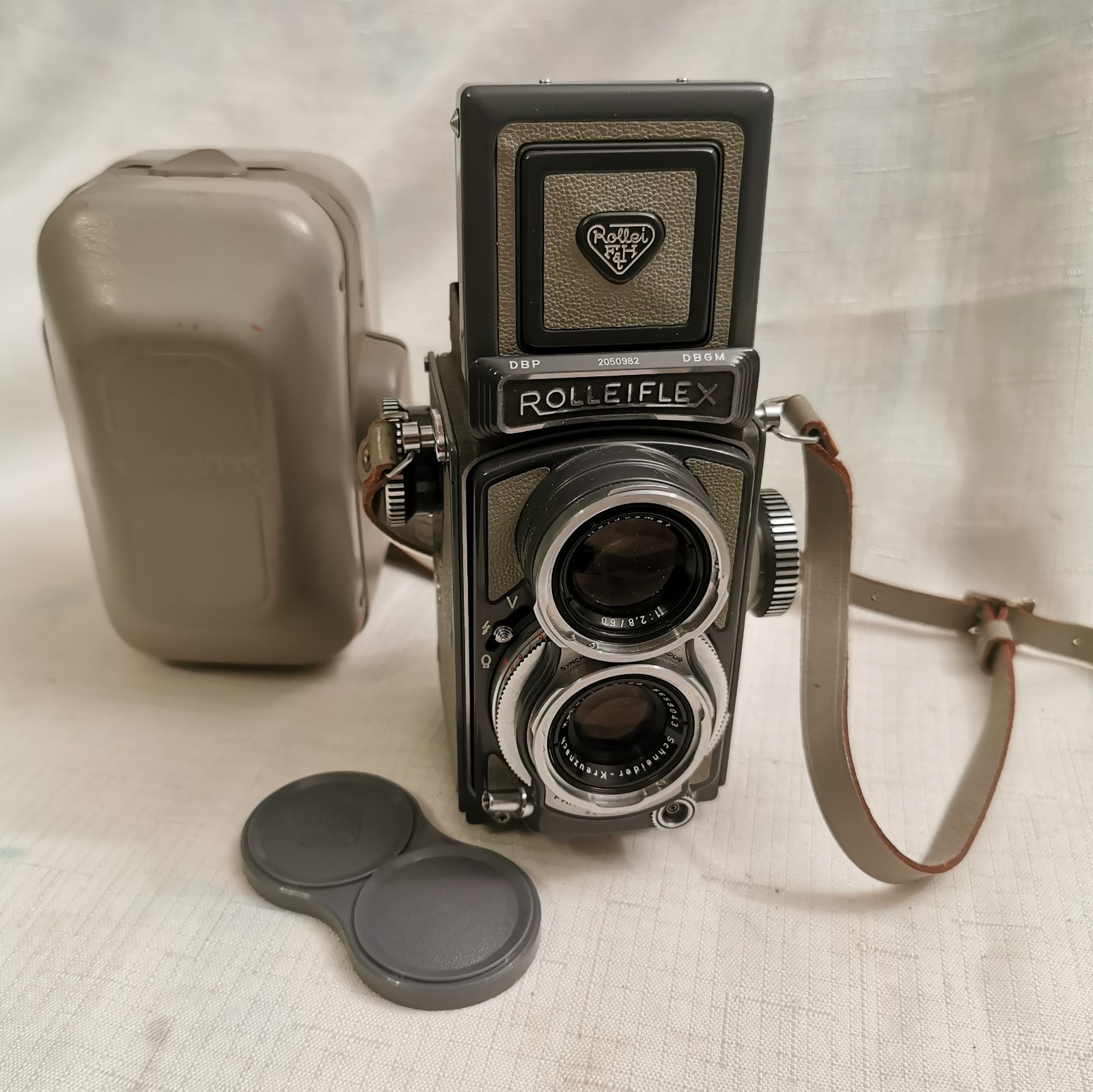 Rolleiflex Baby Grey TLR Camera 3.5f 60mm Xenar w/ original case Franke Heidecke
