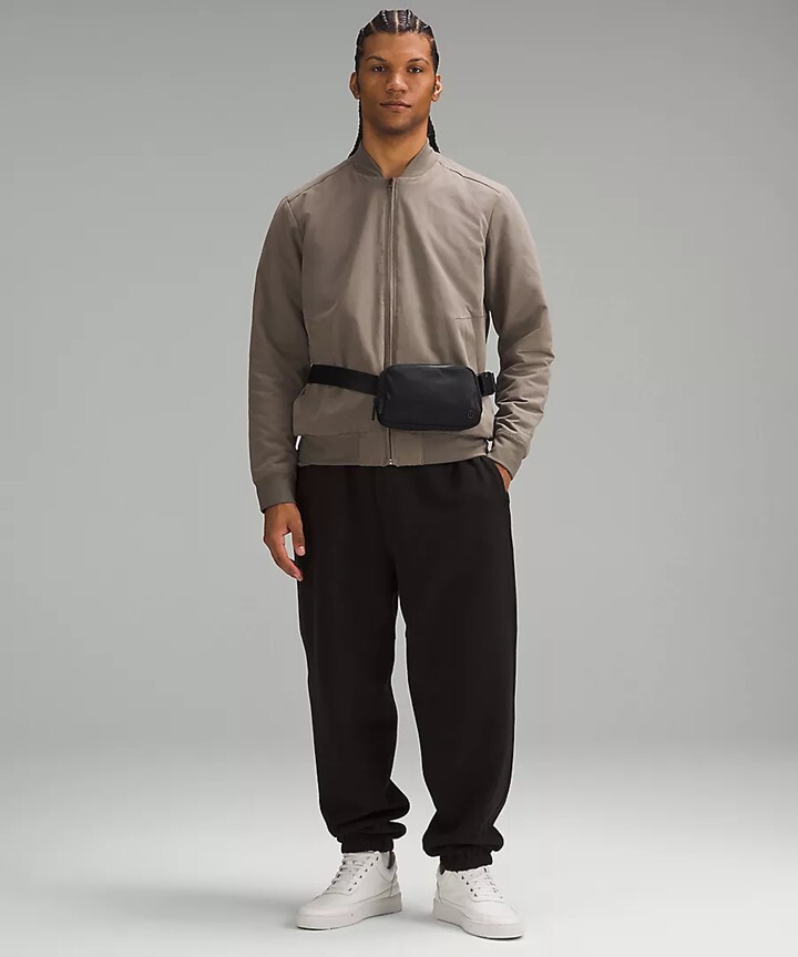 Everywhere Belt Bag 1L in Sleek Black for Hands-Free Convenience