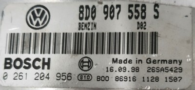 VW Bosch Motorsteuergerät (ENTSPERRT OHNE WFS) 0261204956 8D0907558S BOSCH