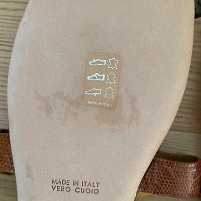 Vera Wang Brown Embossed Leather Toe Ring Slide Sandals Size 39 US