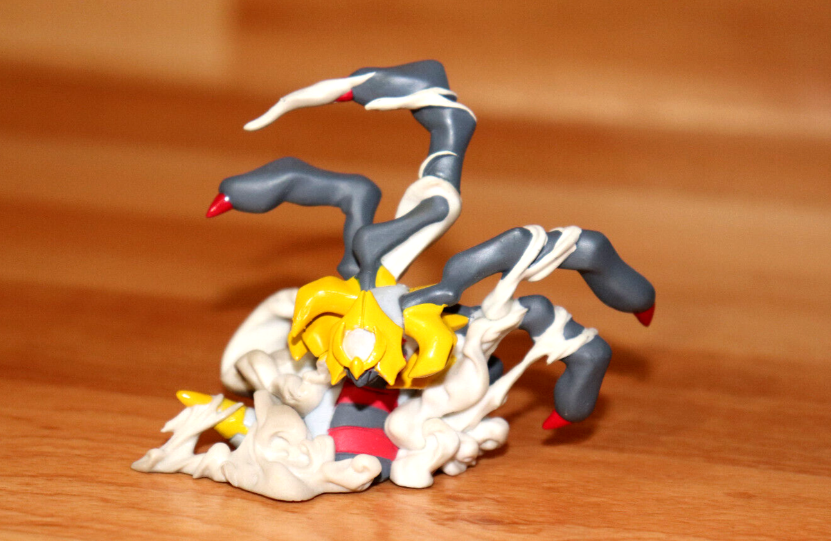 Pokemon Limited Figure Giratina Platinum Pre Order Pre Order Figure NDS