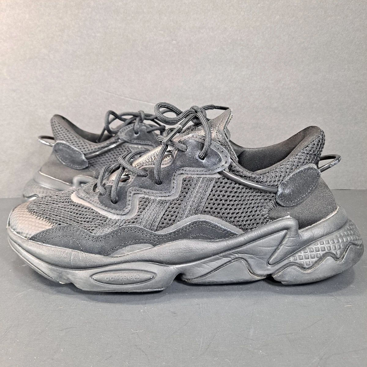 Adidas best sale ozweego ee6999