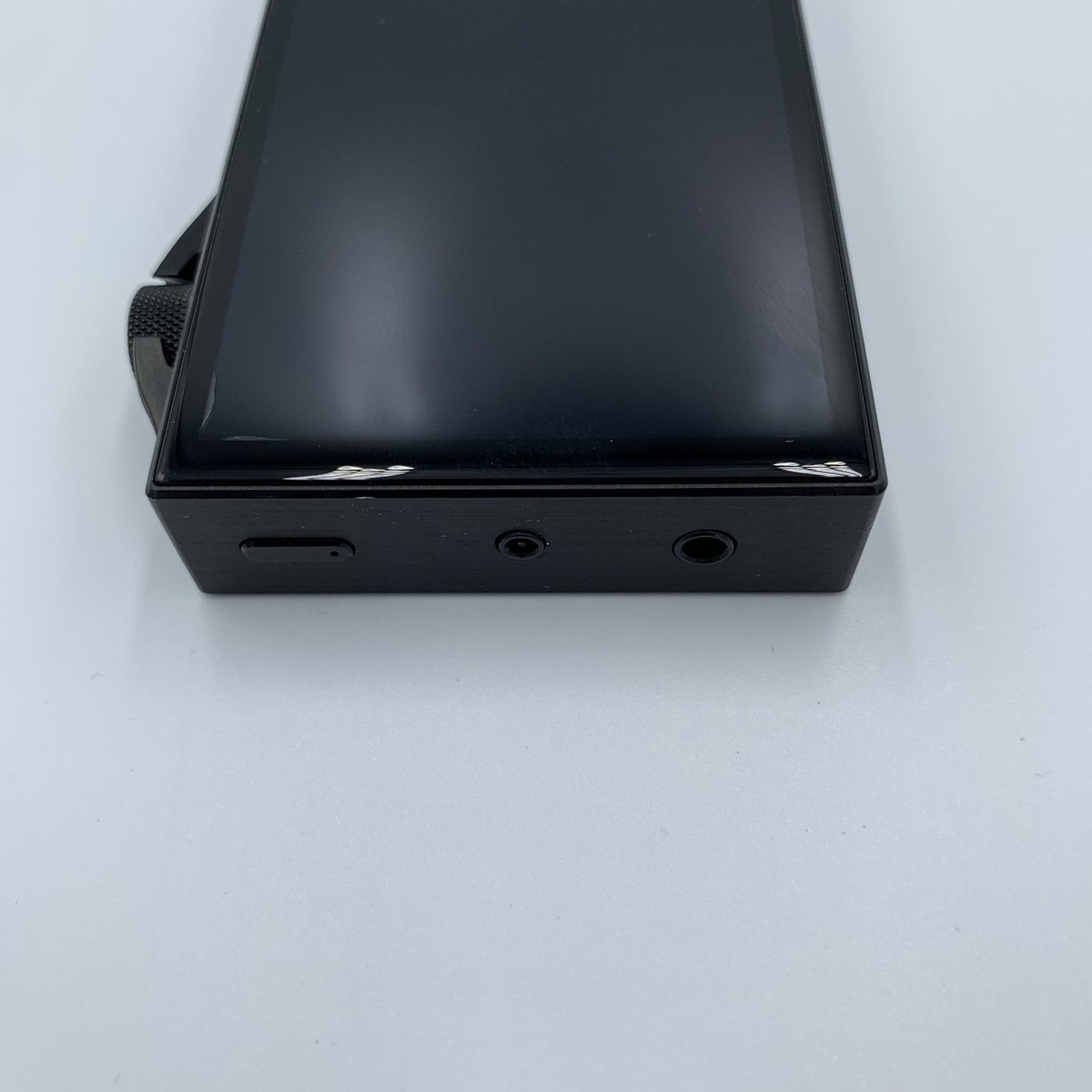 Astell&Kern SA700 Onyx Black High-Resolution Portable Audio Player