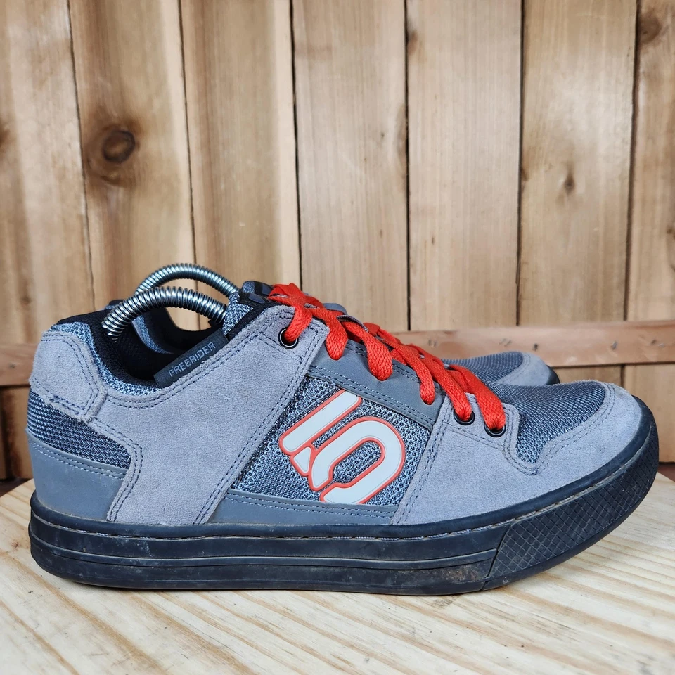 Five Ten Freerider Zapatos Para Hombres 8.5 Gris Rojo MTB Bicicleta de Montaña Pedal Plano Sigilo Foto 3 de 4