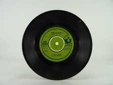 LA BELLE EPOQUE BLACK IS BLACK 96/4 (96) 2 Track 7" Single including Plain Paper