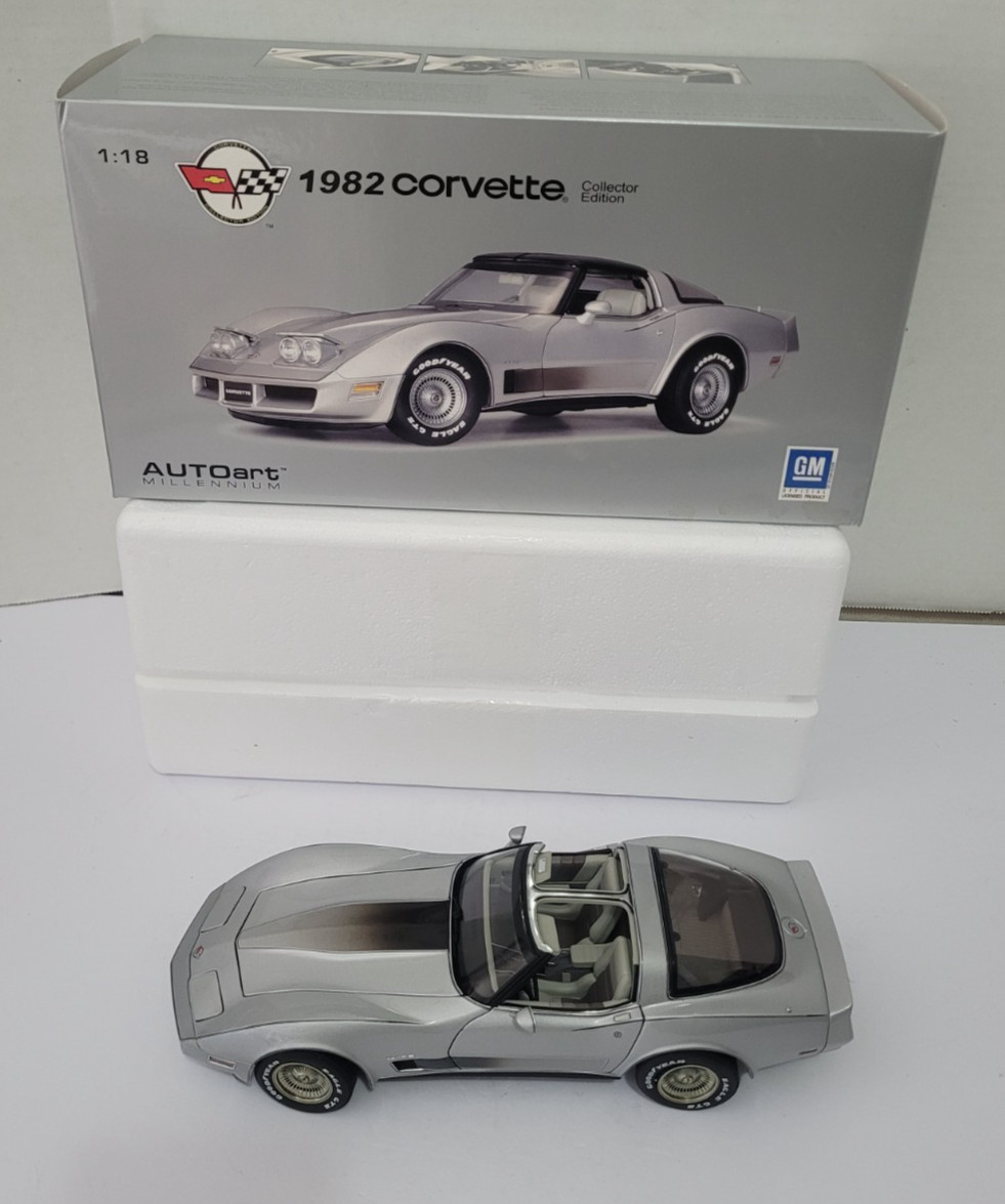 Autoart 1982シボレー コルベット コレクターズエディション REVIEW