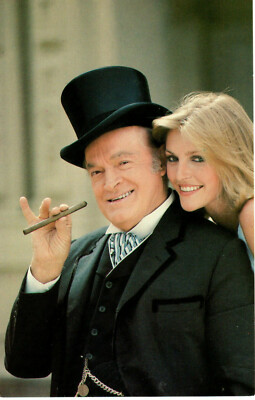 did bob hope smoke cigarettes Last public photo of actor and comedian Hope, who died of pneumonia in July 2003 two months after turning 100 : r/lastimages Original Bob Hope Ad for