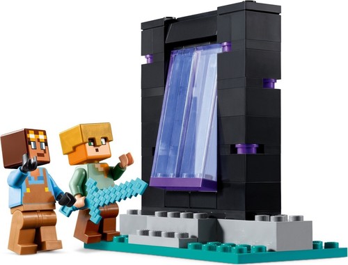 Lego 21252 Minecraft The Armory - Picture 4 of 6