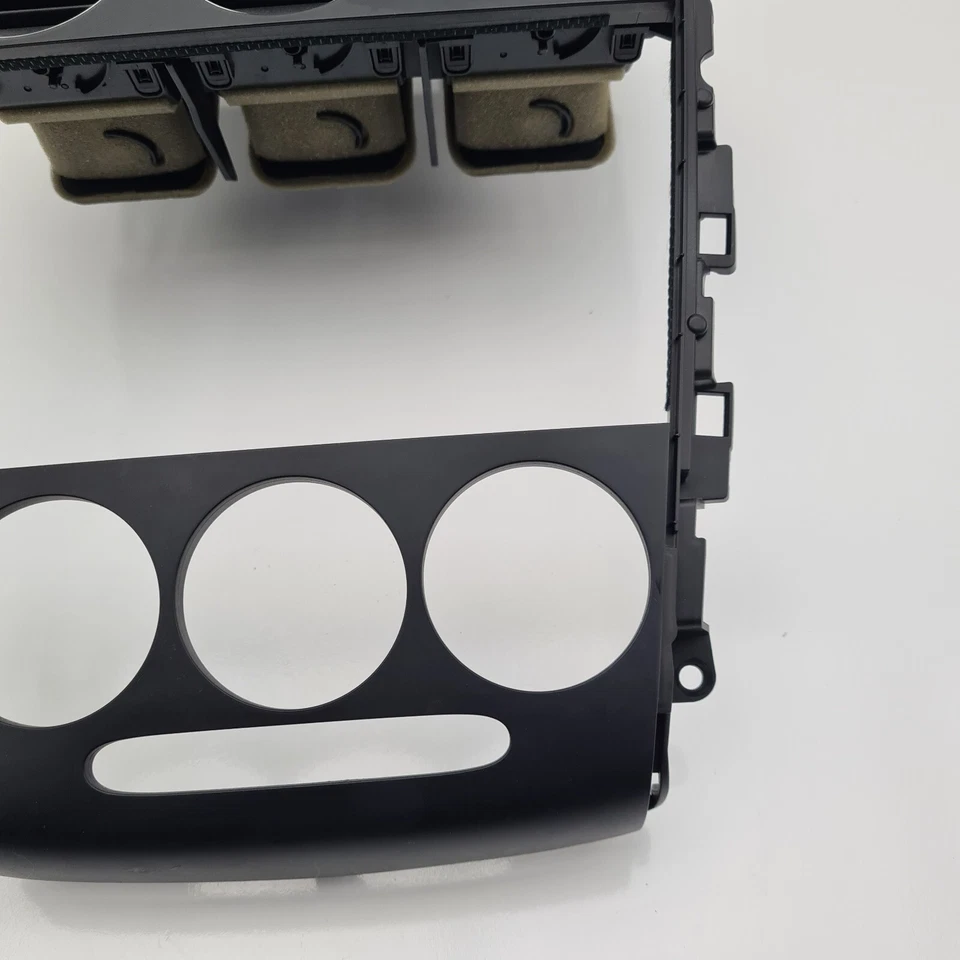 Mazda CX7 Stereo Surround Trim Fascia ER 11/06-02/12 - image 4 of 4