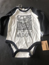 Gender Neutral 1 Piece Bodysuit 6-12 Month “Hey I Heard You Was A Wild One” NWT