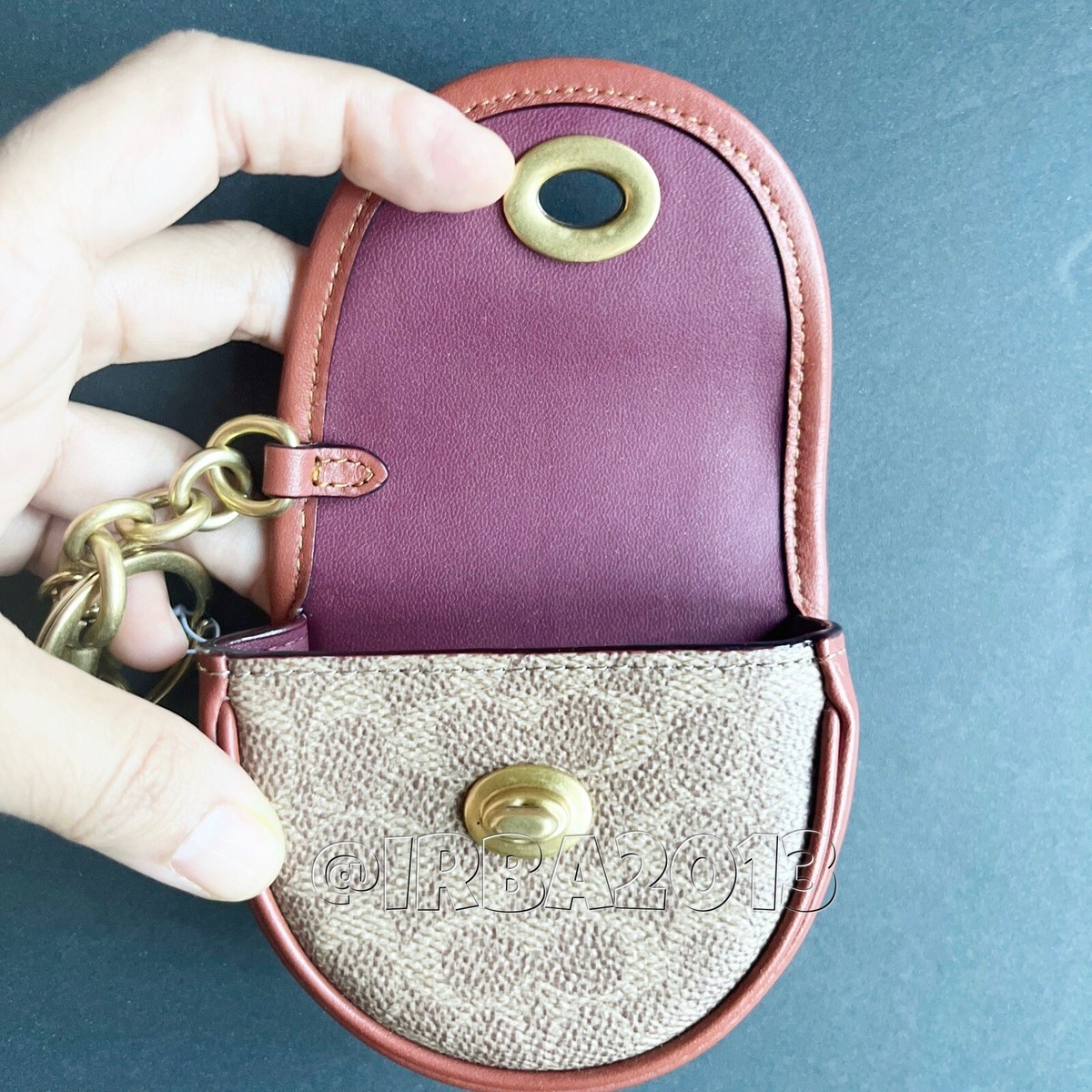 小物 COACH saddle bag charm turnlock bey fob COACH saddle bag