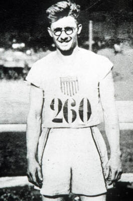 USA Harold Osborn won the gold medal High jump in 1924 OLD PHOTO