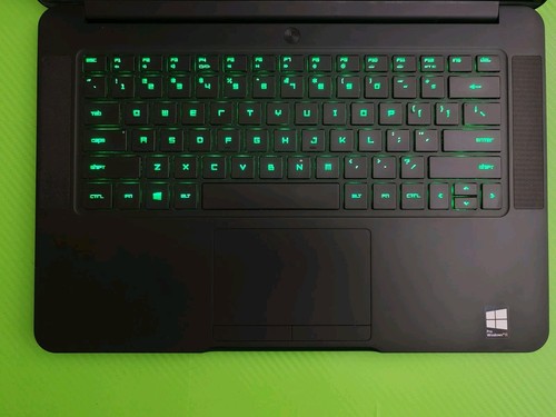 Razer Blade 14 Core i7 QHD+ Touchscreen Gaming Laptop 16GB RAM 500GB SSD - Picture 9 of 13