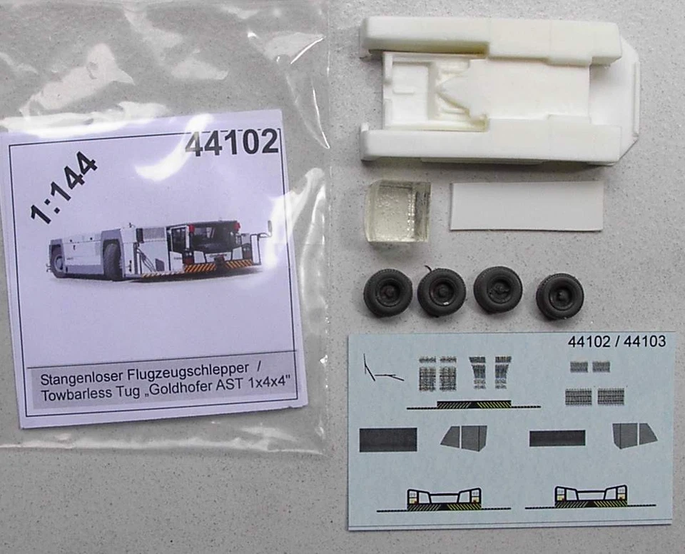stangenloser Flugzeugschlepper - Goldhofer AST 1x4x4  - 1:144  bs-design