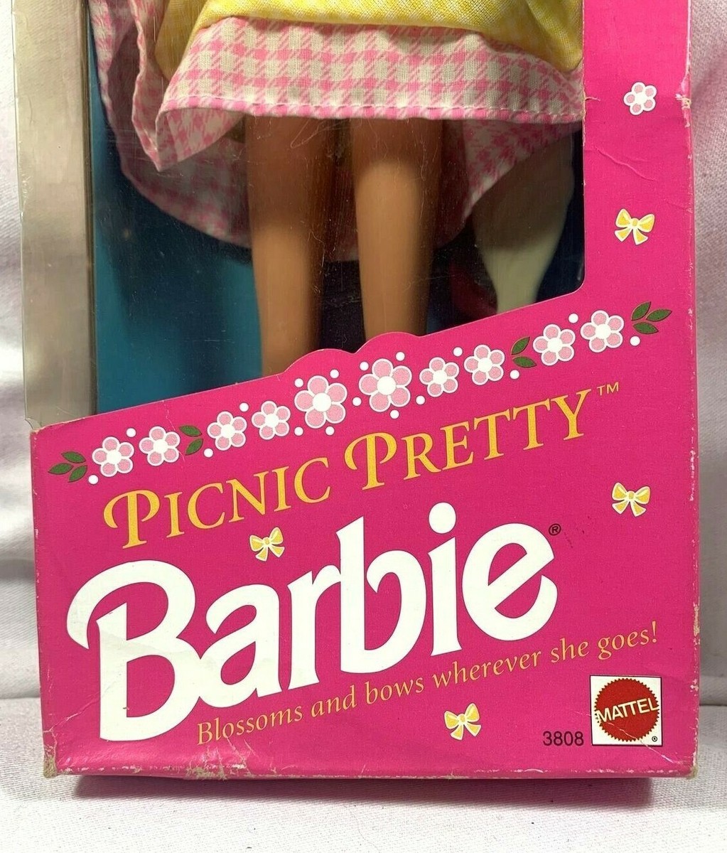 1992 VINTAGE PICNIC PRETTY BARBIE LIMITED EDITION #3808 1992 VINTAGE PICNIC PRETTY BARBIE LIMITED EDITION #3808