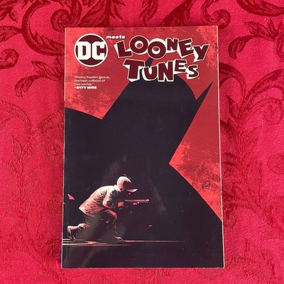 DC Comics- DC MEETS LOONEY TUNES (Softcover)