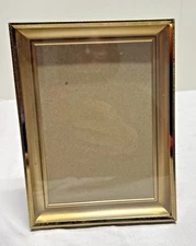 VINTAGE Picture Photo Frame Gold Tone Metal Free Standing Shadow Box 8x6 inch