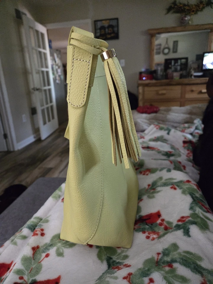 ISAAC MIZRAHI LIVE! Pebble Leather Hobo Bucket Bag In Bright Limon EUC - Image 3 of 4