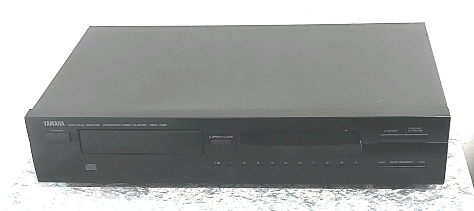 Yamaha CDX-390 titan CD-Player  