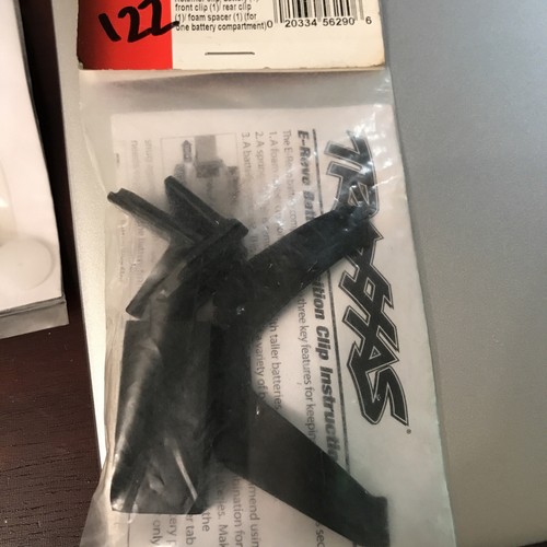 Traxxas 5629 - Retainer Retainer Clip - Picture 2 of 2