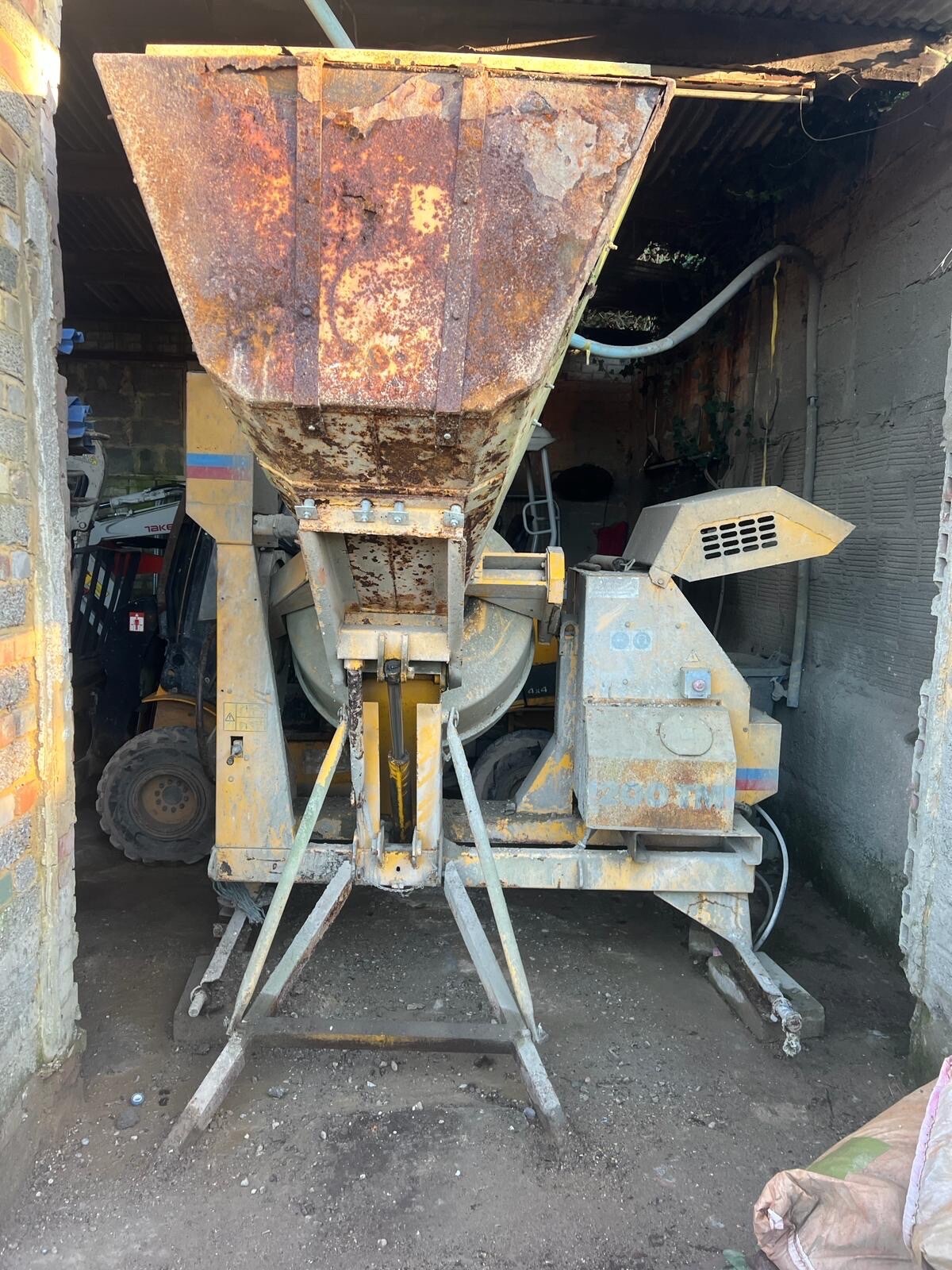 Concrete post moulds gravel boards paving slab moulds a complete