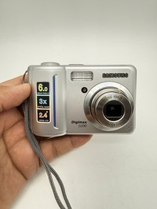 Samsung Digital Camera Digimax S600 6.0MP With 1GB SD Card + Case - Working