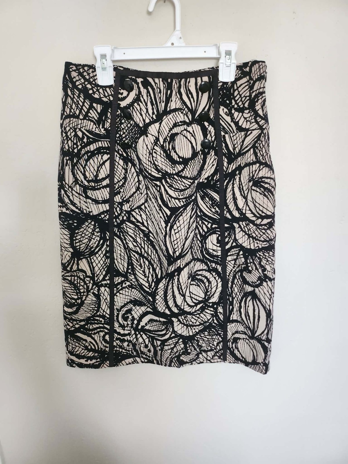 Worthington Women's Size 6 Black & White Pencil Skirt with Detail