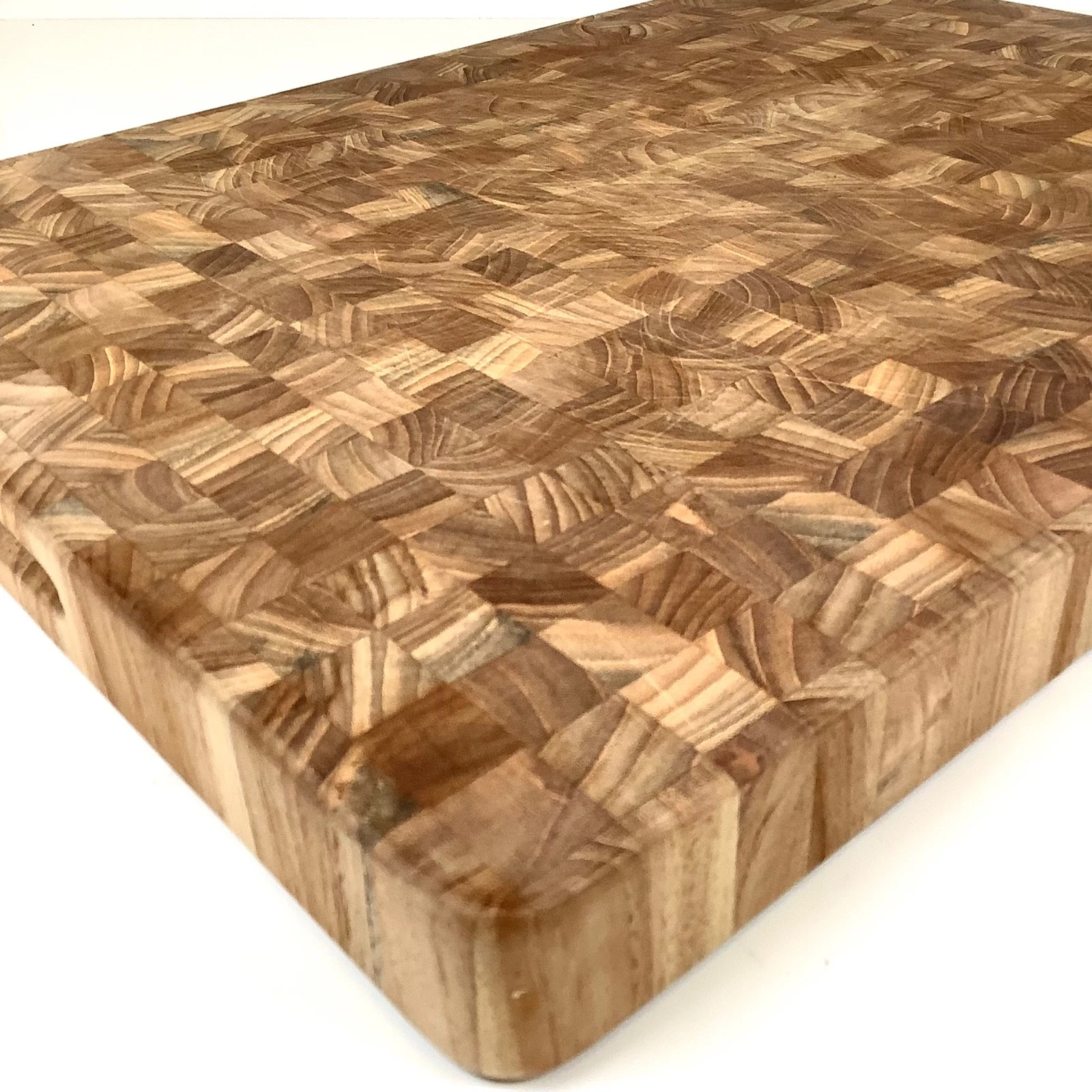 Large Handcrafted End Grain Cutting Board Chopping Block Farmhouse 20x15x1.5”
Opens in a new window