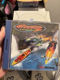 Sega Dreamcast Console Leads and Games