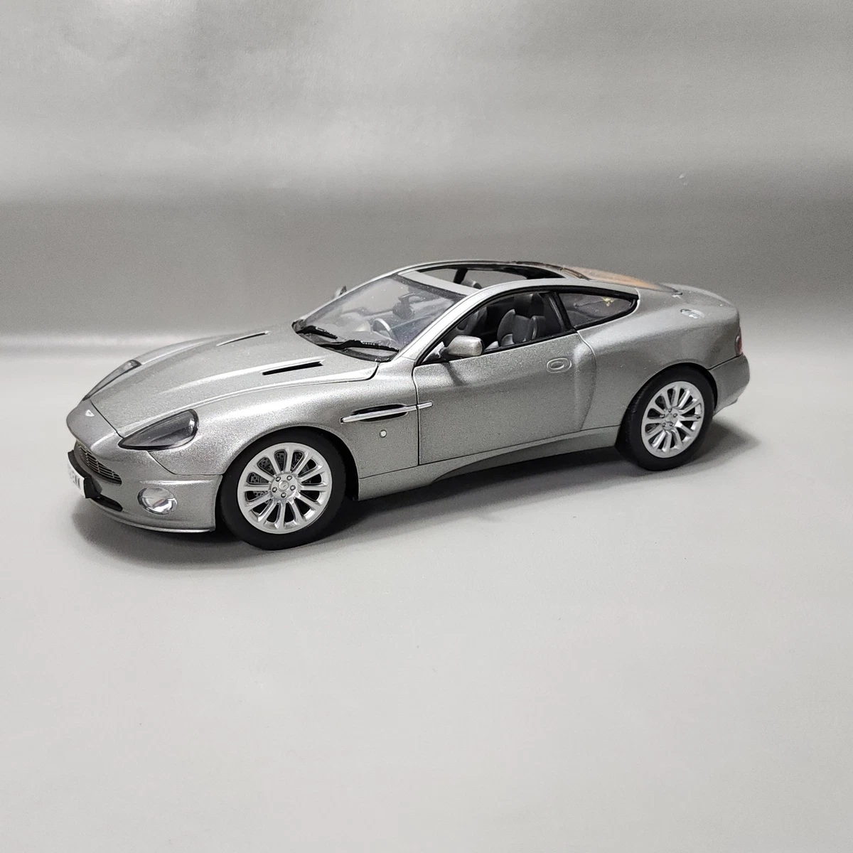 Beanstalk Aston Martin Diecast & Toy 1:18 for sale | eBay