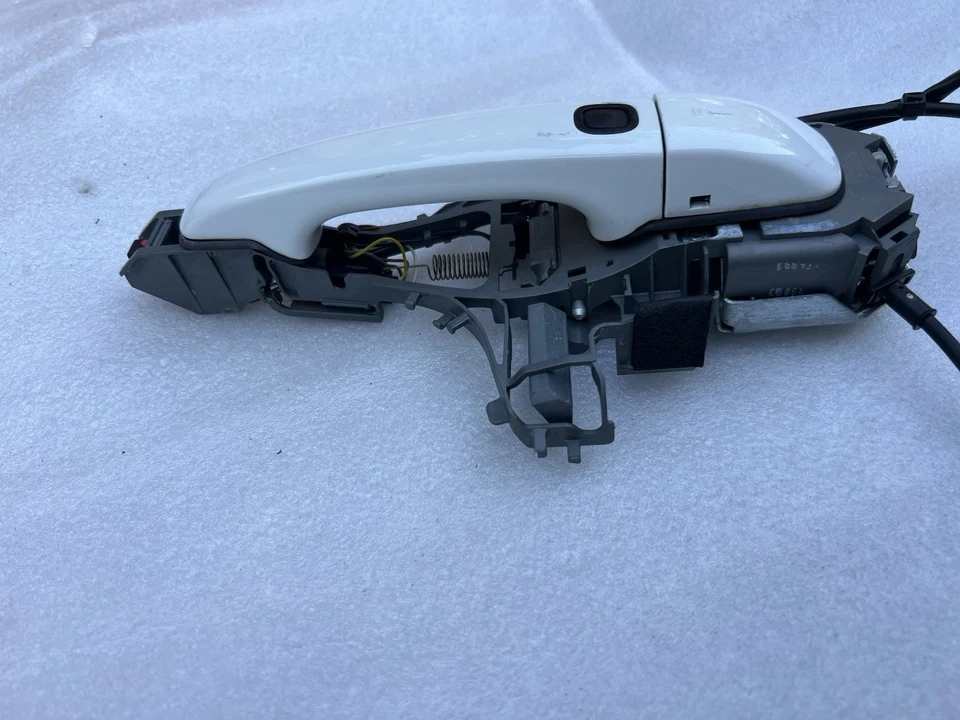 06-13 Volvo C70 Front LEFT  DRIVER Side Exterior Door Handle Trim White Oem Foto 4 de 4