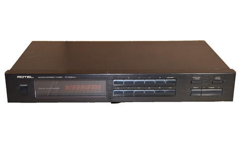 Rotel RT-935AX AM / FM Stereo Tuner
