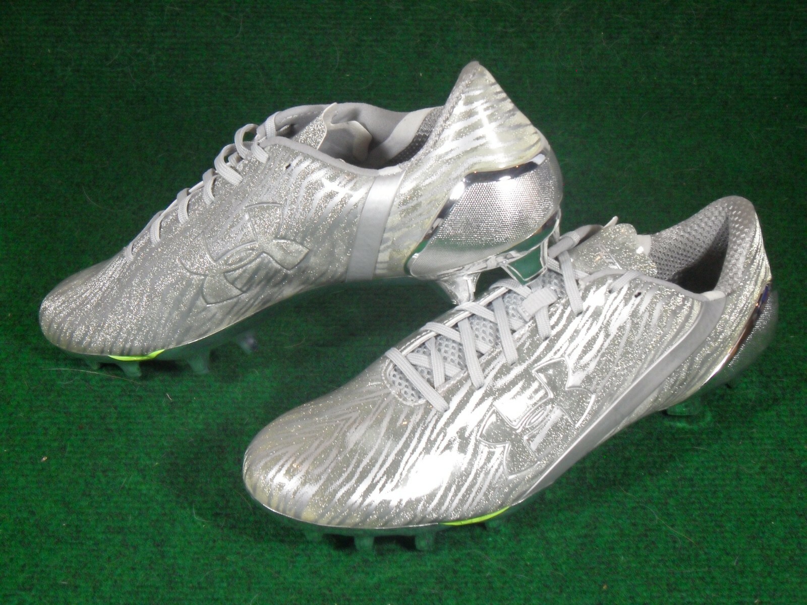 Under Armour UA Speedform Spotlight MC Football Cleats Black Gold