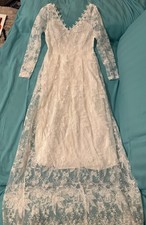 Never Worn Lace Women's Long-sleeved Off-shoulder White Bridal Wedding Dress